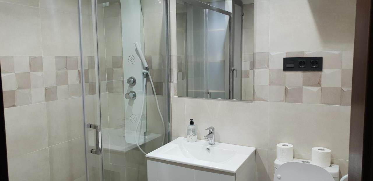 Apartamentos Salamanca Puerta Zamora, Centro, Wifi, 2 Habitaciones, Parking Luaran gambar