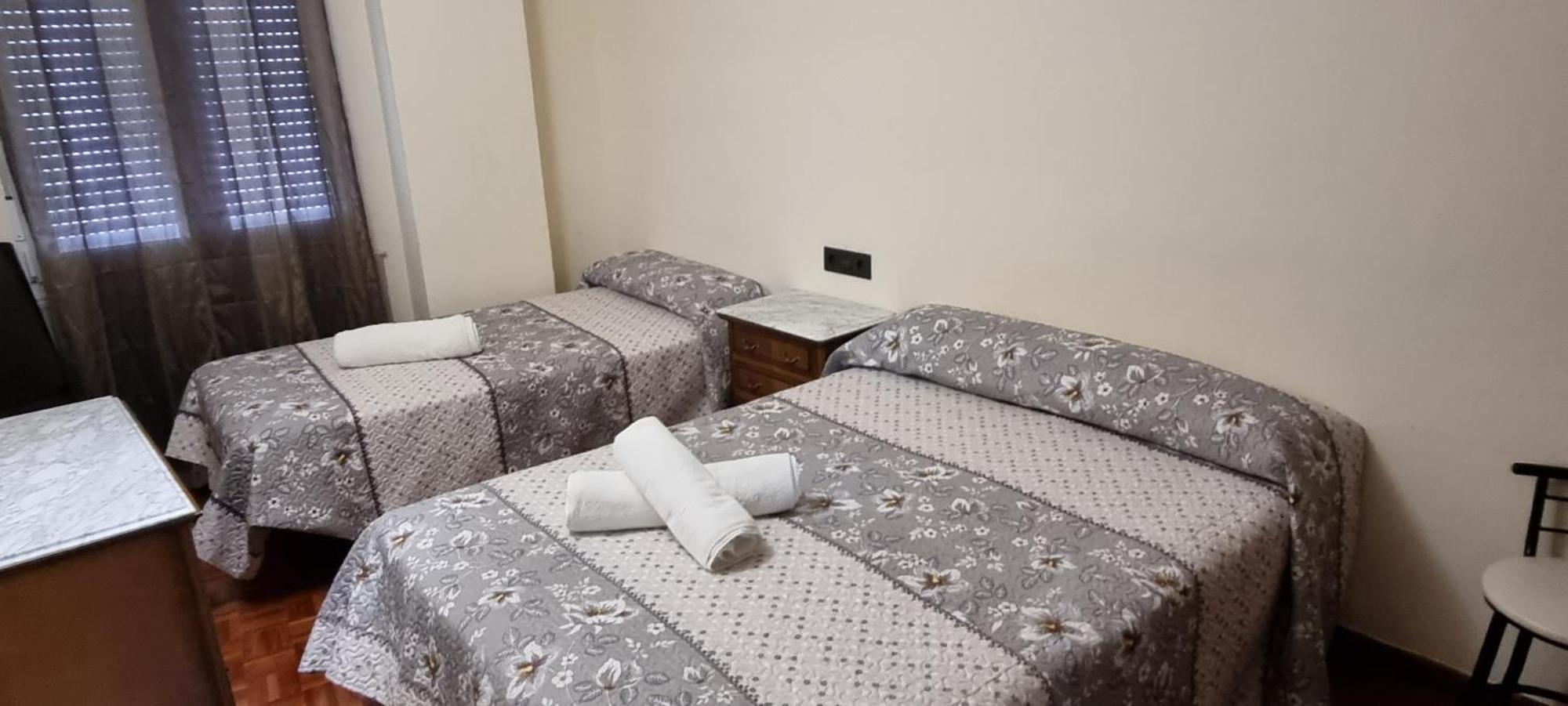 Apartamentos Salamanca Puerta Zamora, Centro, Wifi, 2 Habitaciones, Parking Luaran gambar